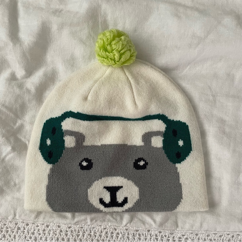 Columbia Beanie Hat Knit Bear headphone music earmuff white animal
